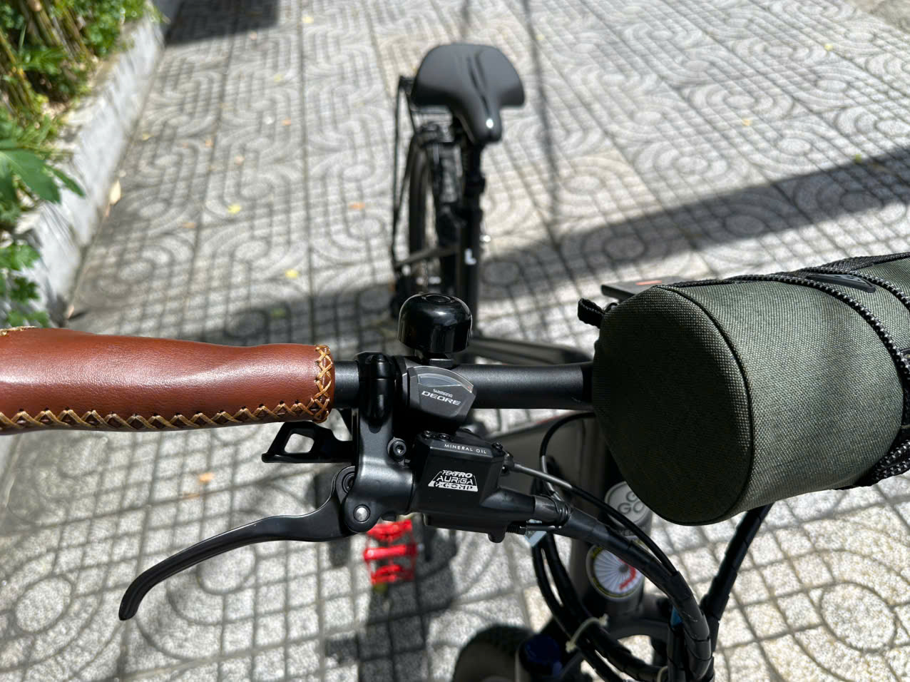 E-bike's suntour